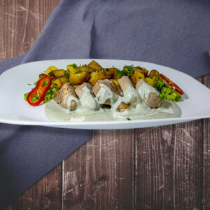 Mușchiuleț de porc cu sos gorgonzola